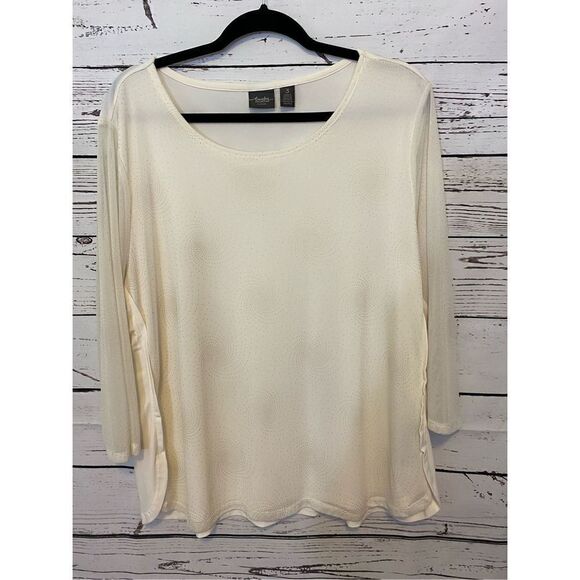 Chico’s Travelers Collection Pullover Blouse  in Cream with Gold accents Size 3 - Picture 1 of 7